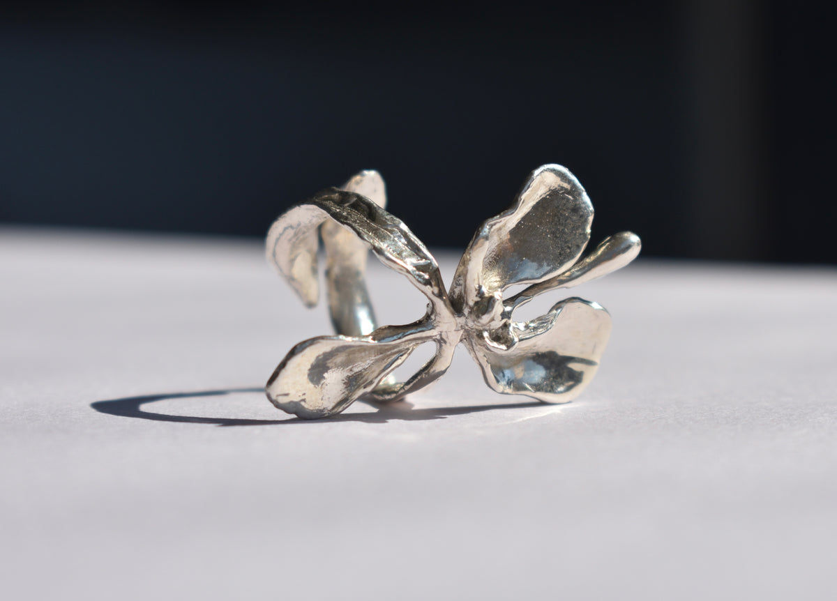 Orchid ring